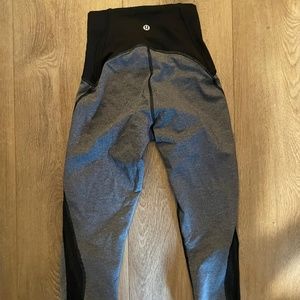 Lululemon Crop Athletic Leggings with mesh size 2